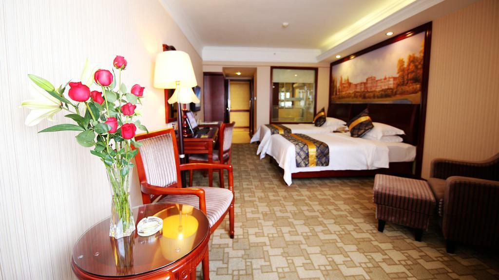Vienna Hotel Chaoyang Nanning Exterior foto